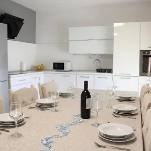 Lucija Apartment