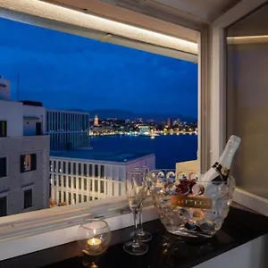 Apartment Top Rooms, Split
