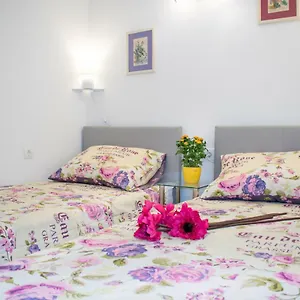 Apartment D&t, Split