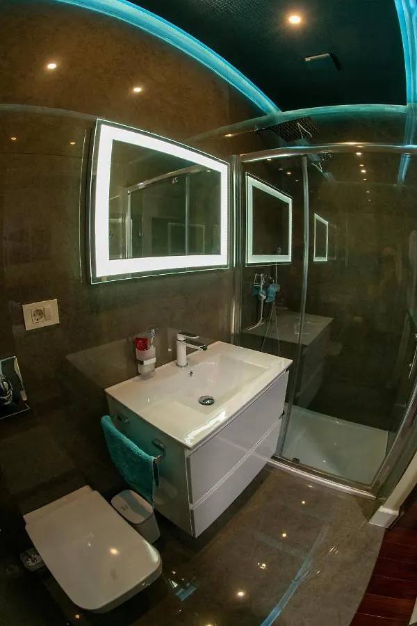Luxury Apartment Equanimity Split