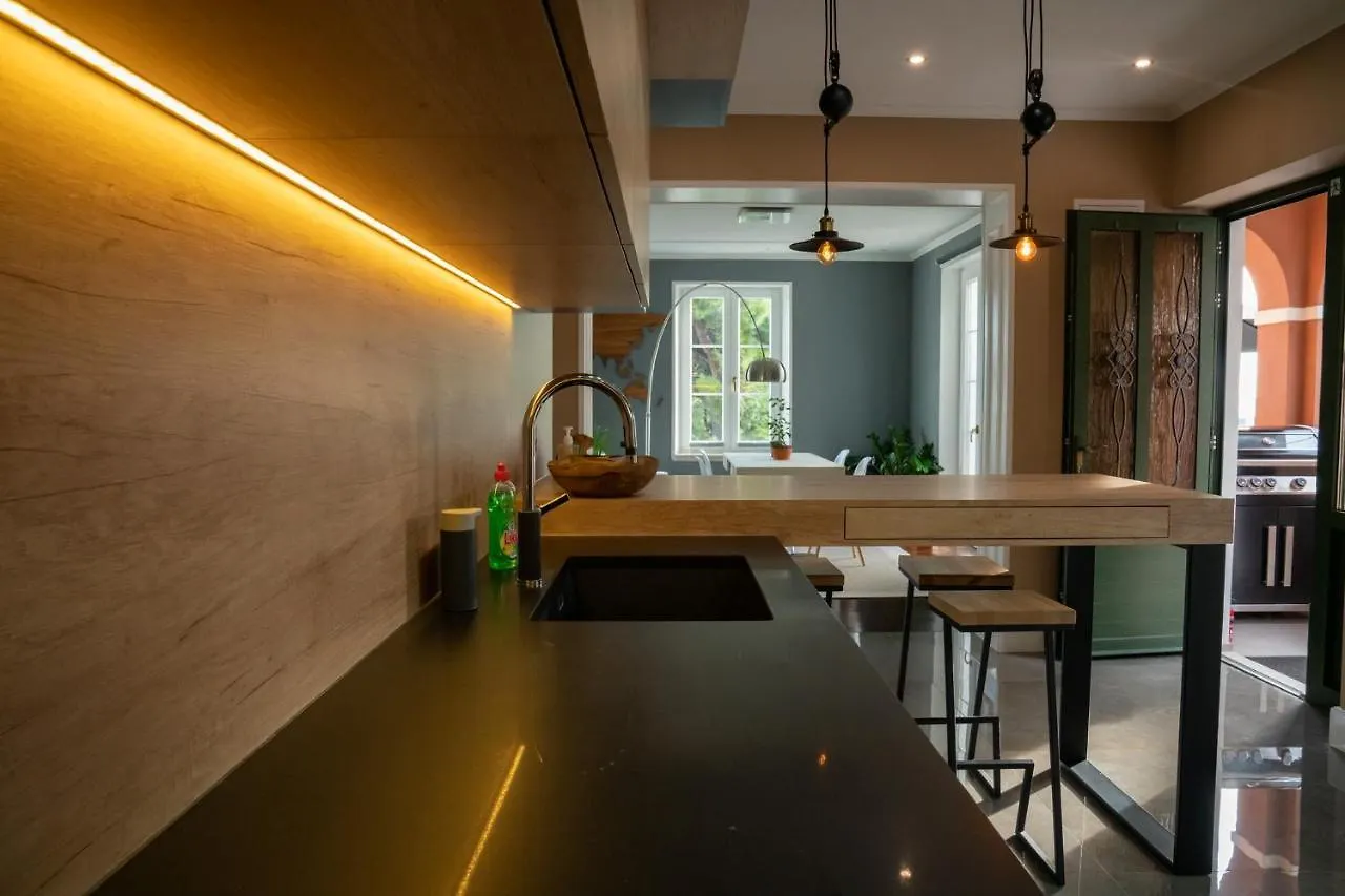 Luxury Apartment Equanimity Split